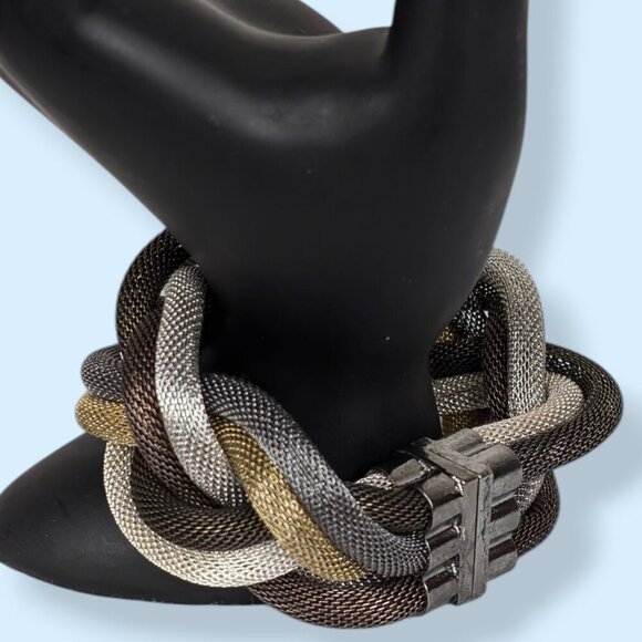 Bohemian Braided Metal Mesh Magnetic Bracelet - Picture 3 of 5